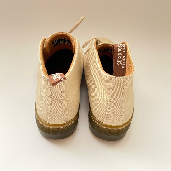 Dr Martens Unisex Dayton Sand Unisex Oxfords - Picture 6 of 8